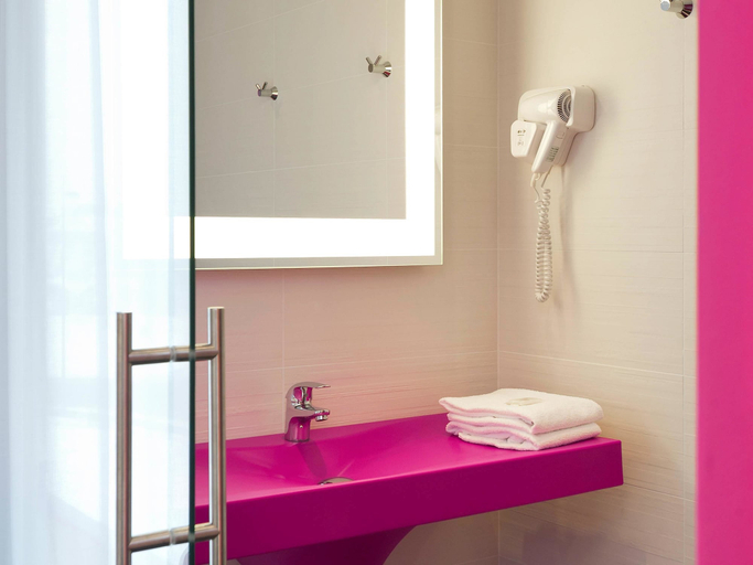 Bathroom 4, ibis Styles Nivelles, Brabant Wallon