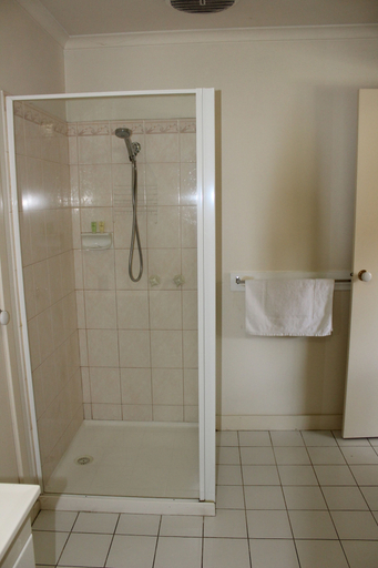 Bathroom 3, Australian Home Away Ringwood at Bardia, Maroondah - Ringwood