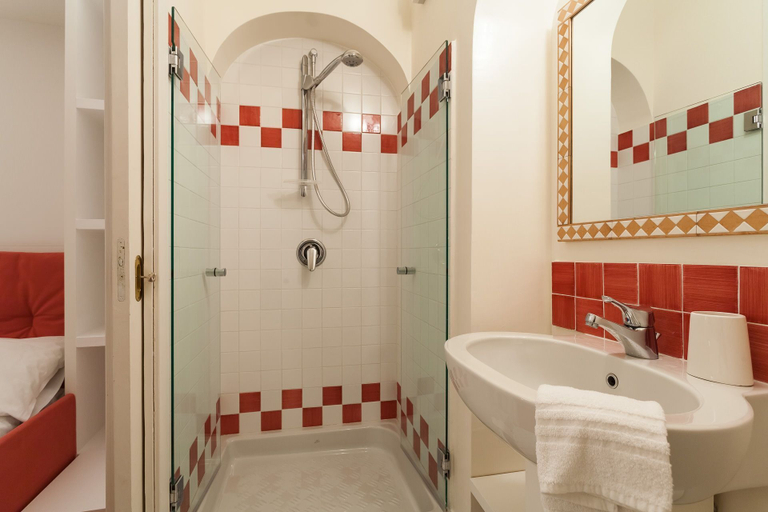 Bathroom 5, Casa Bellevue, Salerno
