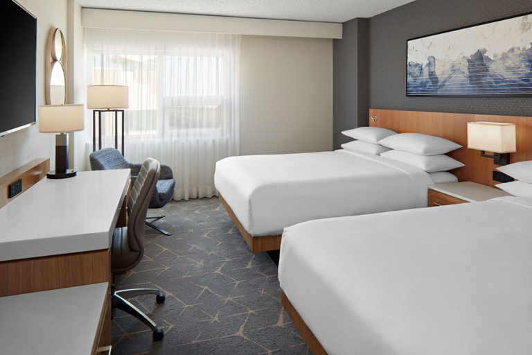 Bedroom 2, Delta Hotels by Marriott Calgary Airport In-Terminal, Division No. 6