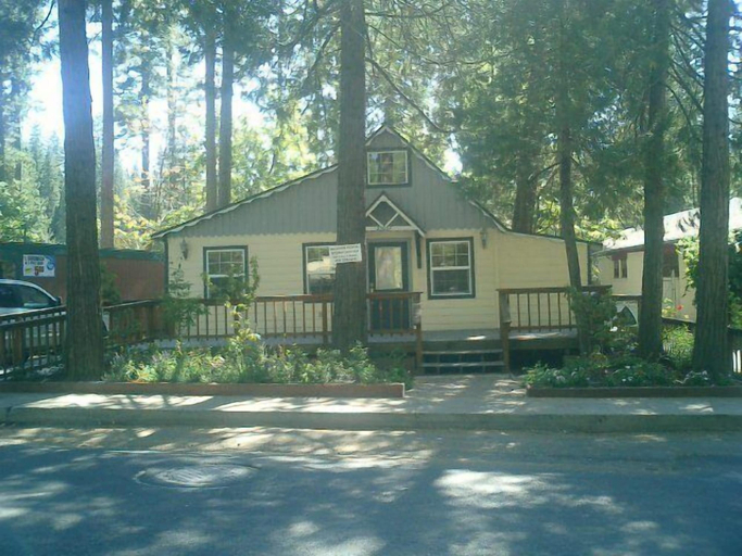 Exterior & Views 2, Lazy Z Resort, Tuolumne