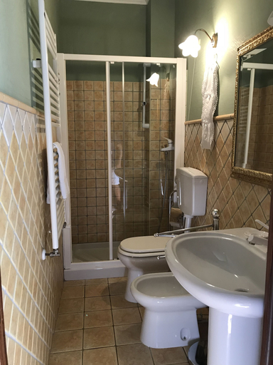Bathroom 5, B&B La Sentinella, Cosenza