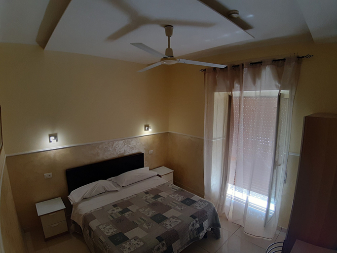 Bedroom 5, Hotel Viola, Napoli