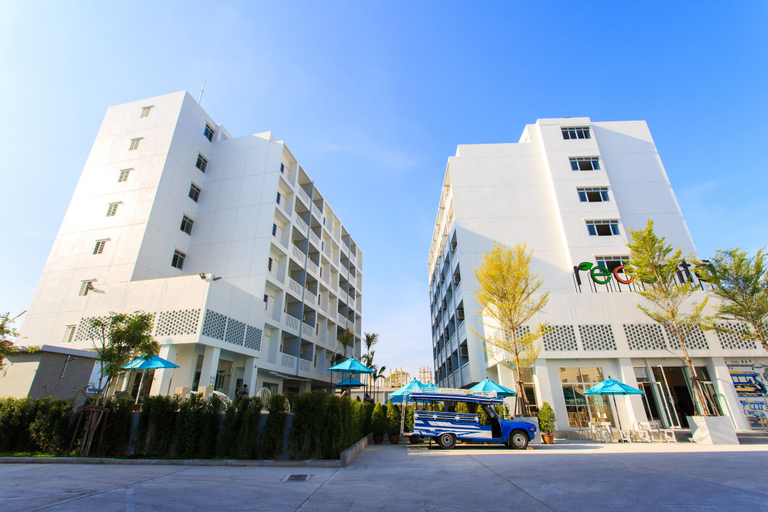 Exterior & Views 2, Recenta Phuket Suanluang by Deevana, Phuket Island