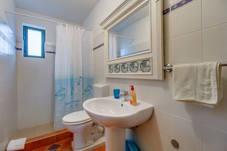 Bathroom 4, Veli Lošinj Hilltop Oasis, Mali Lošinj