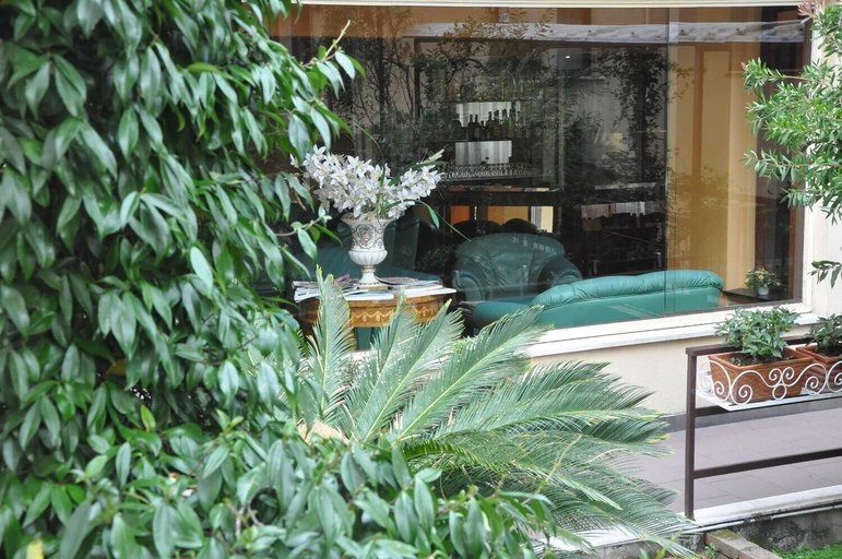 Exterior & Views 2, Hotel Mondial, Genova