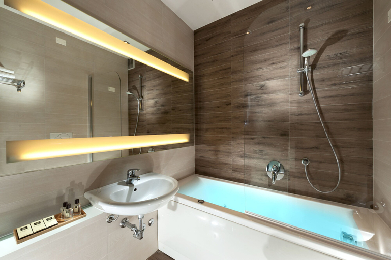 Bathroom 4, Waldorf Suite Hotel, Rimini
