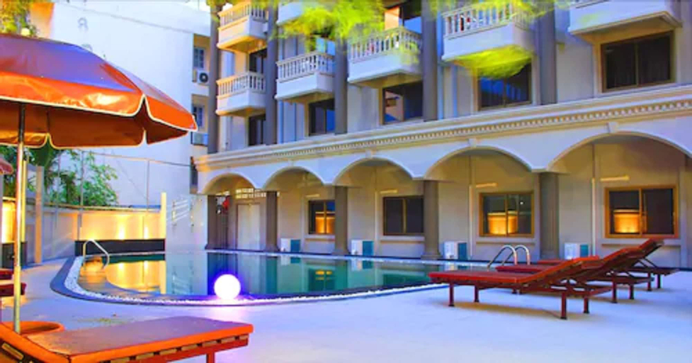 Honey Lodge, Pattaya
