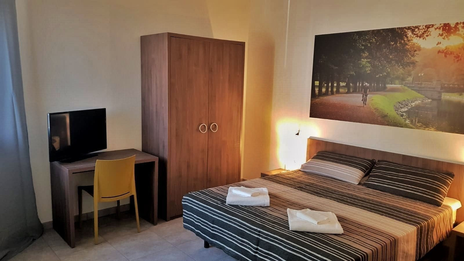 Bedroom 3, Hotel Bed & Bike, Forli' - Cesena