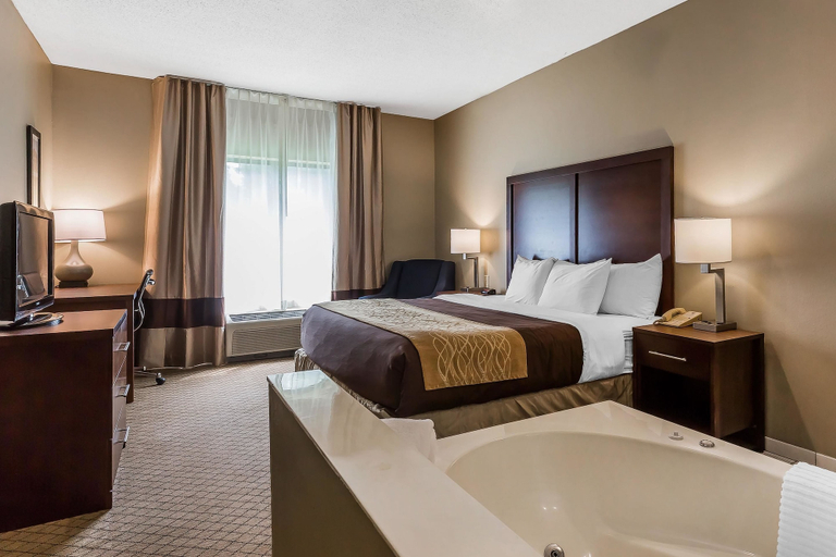 Bedroom 3, Comfort Inn & Suites Mishawaka - South Bend, Saint Joseph