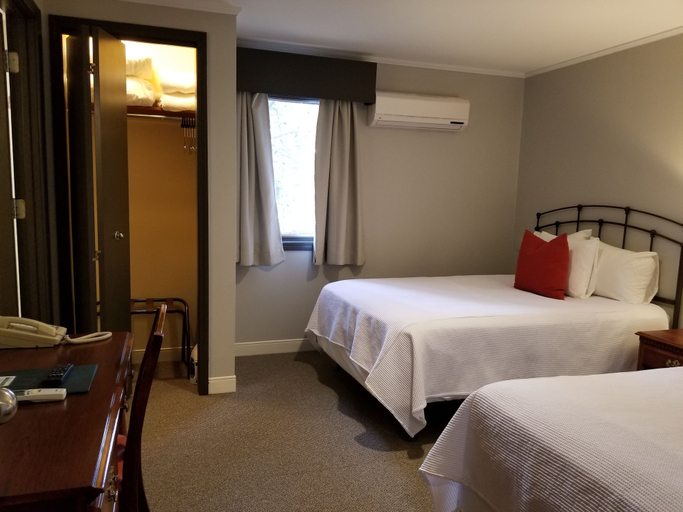 Bedroom 2, Cedar Creek, Franklin