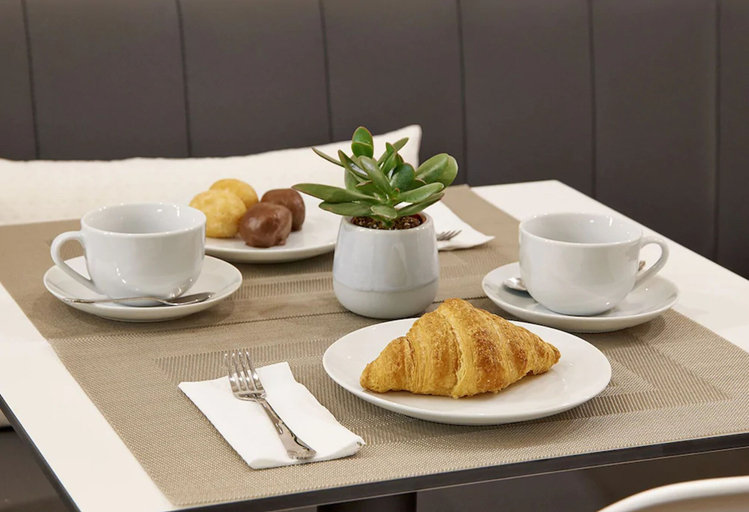Food & Drinks 4, Hostal Central Barcelona, Barcelona