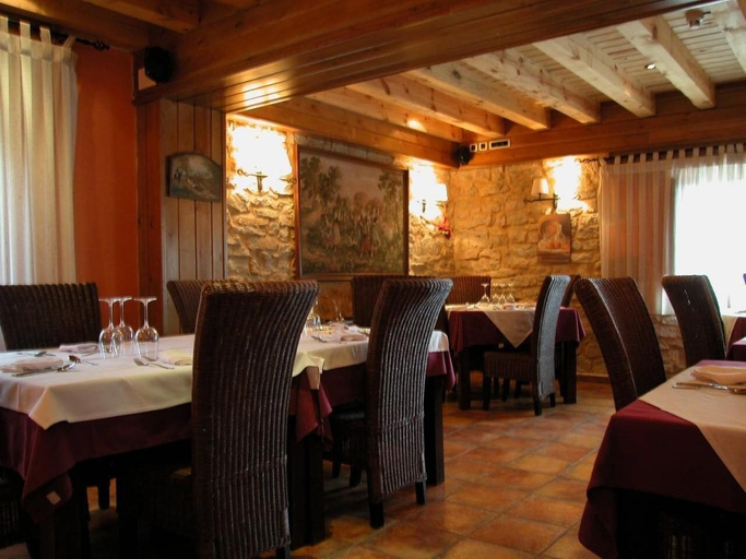 Food & Drinks 5, C.T.R. Camino de la Fuentona, Soria