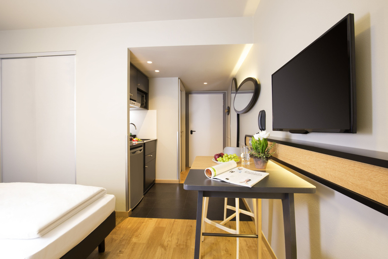 Bedroom 4, Aparthotel Adagio Access La Défense Puteaux, Hauts-de-Seine
