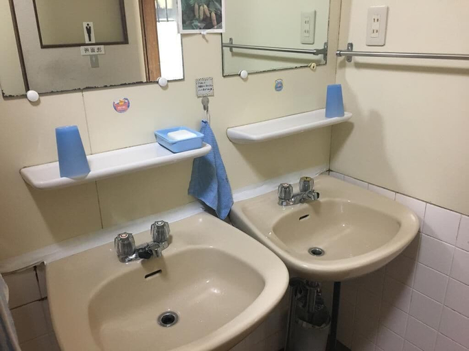 Bathroom 4, Minami Onna Tropical, Onna
