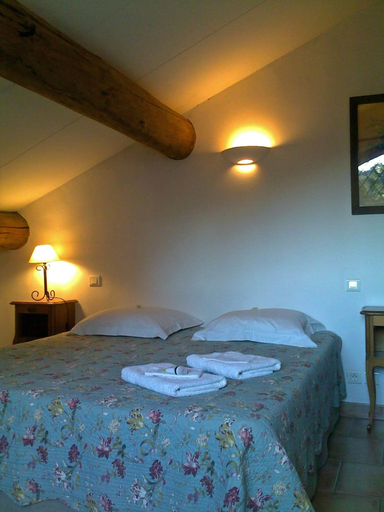 Bedroom 2, Mas de la Treille, Gard