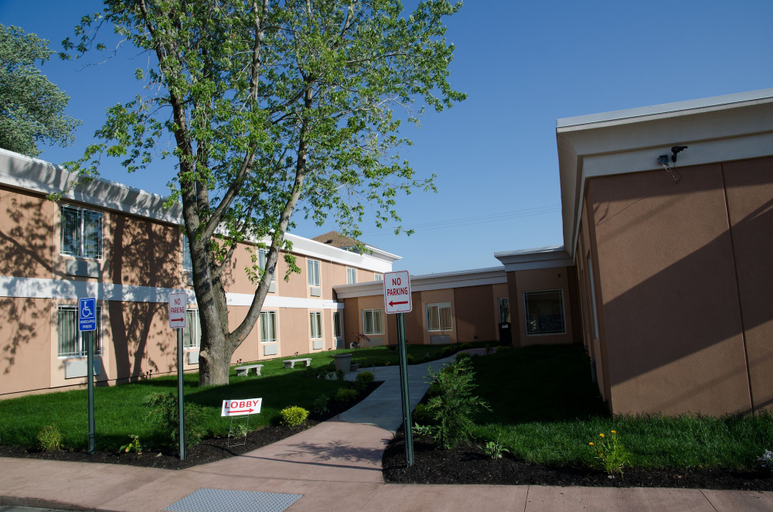 Exterior & Views 2, AAshram Hotel by Niagara River, Niagara