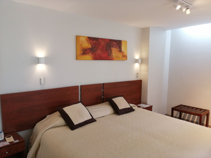 Bedroom 4, Hotel Montecarlo, Santiago