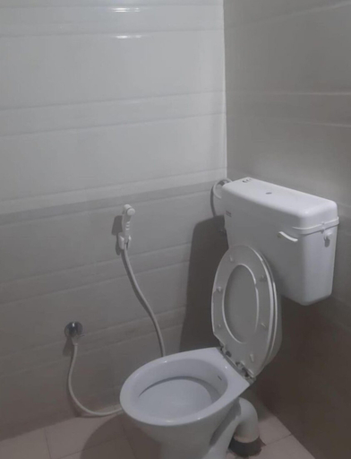 Bathroom 4, Hotel Nandha, Karaikal