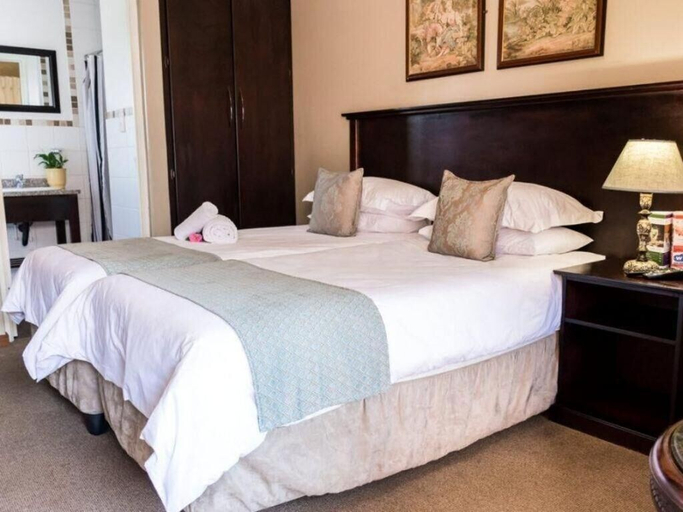 Bedroom 3, Alveston Manor, Nkangala
