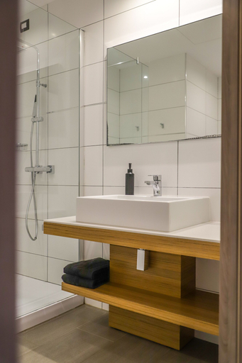 Bathroom 5, Hotel Restaurant San Lucianu, Haute-Corse