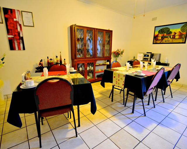 Food & Drinks 3, Lalamo Guest House, Mopani