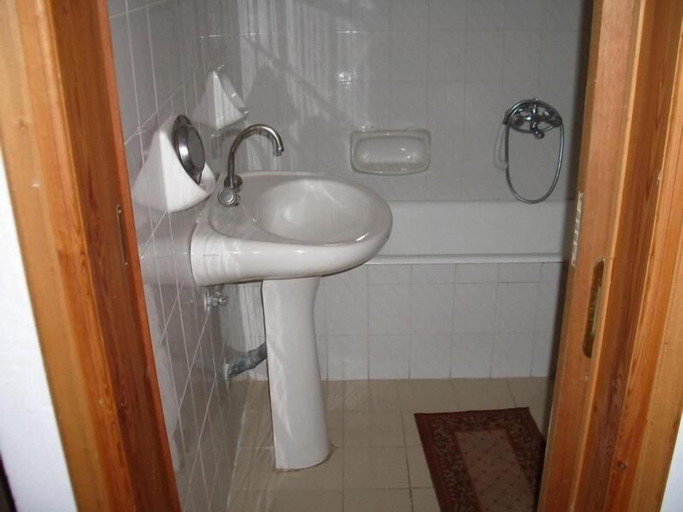 Bathroom 3, Exari, Crete