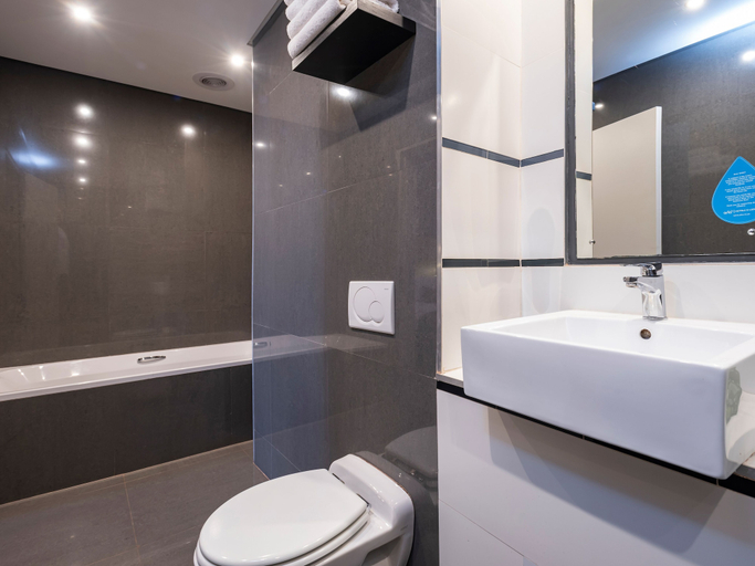 Bathroom 3, Urban Hotel Kathu, John Taolo Gaetsewe