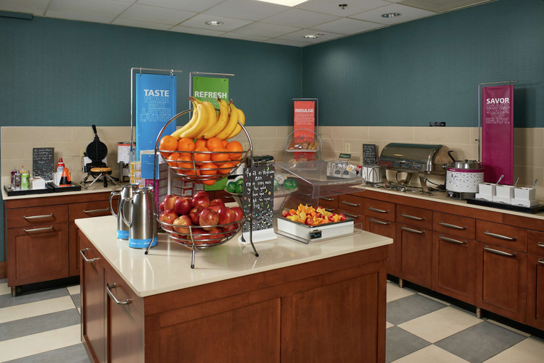 Food & Drinks 5, Hampton Inn Beaumont, Jefferson