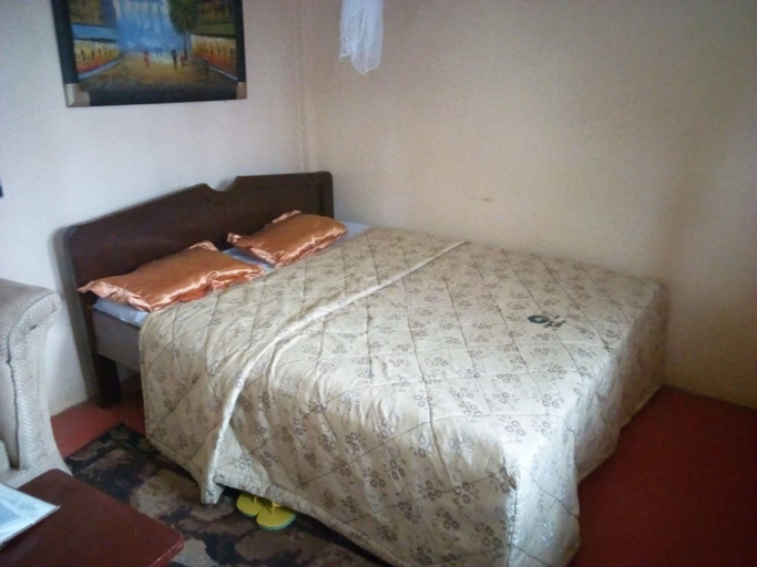 Bedroom 2, Silent Lodge, Othaya