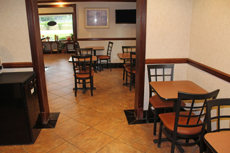 Food & Drinks 4, Americas Best Value Inn Conyer, Rockdale