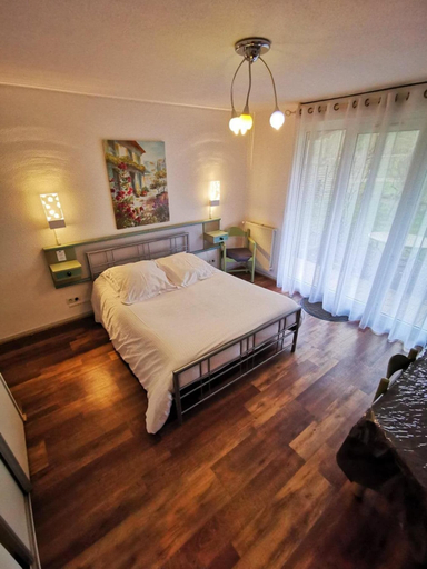 Bedroom 3, Les Sources d'Amnéville, Moselle