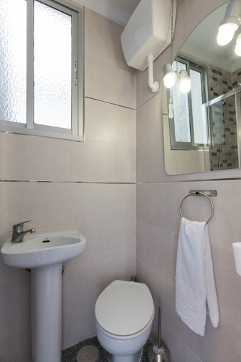 Bathroom 4, Pensión Mesones, Granada