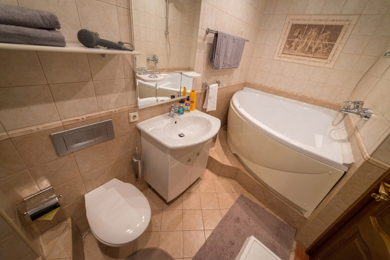 Bathroom 3, Lakshmi Apartment Voznesenskiy, Central