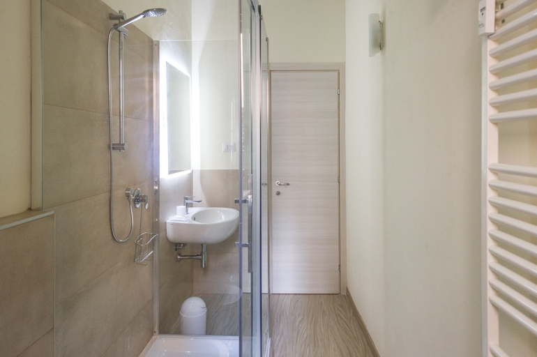 Bathroom 3, SAN FELICE 135, Bologna