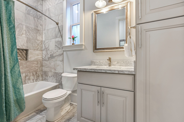 Bathroom 4, Chic Urban Retreat with Pool Steps to Bourbon St, Orleans