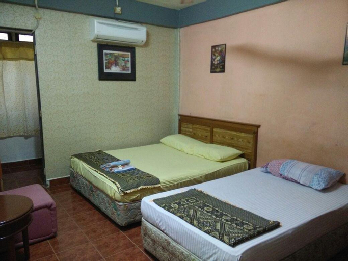 Bedroom 3, Chenang Lodge Motel, Langkawi
