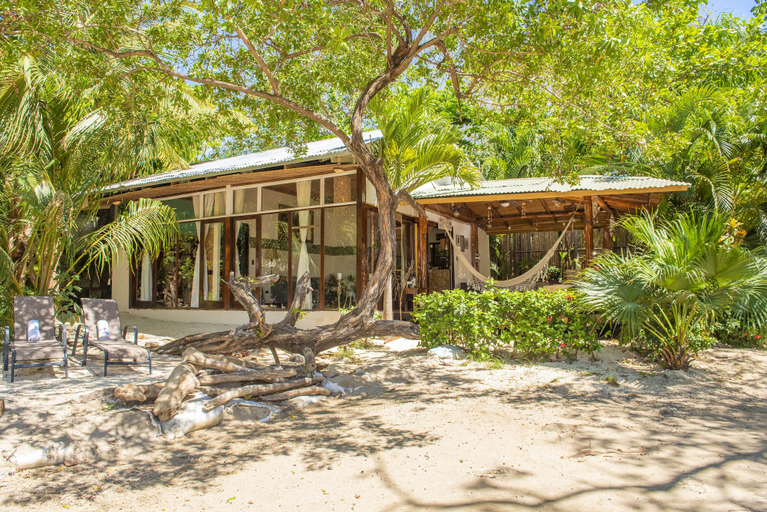 Exterior & Views 2, Ocho Artisan Bungalows - Adults only, Santa Cruz