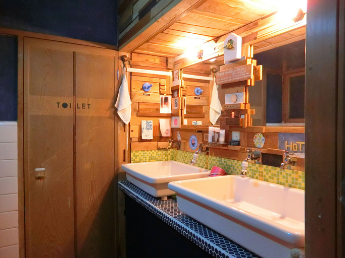 Bathroom 5, Guest House FUTARENO - Hostel, Yokohama