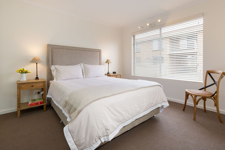 Bedroom 2, The Executive - Central & Sophisticated, Albury
