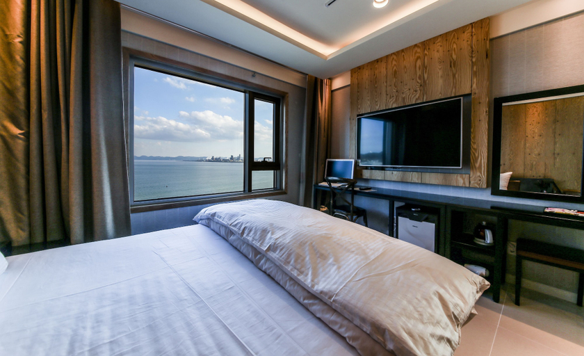 Bedroom 3, Win Hotel, Pohang