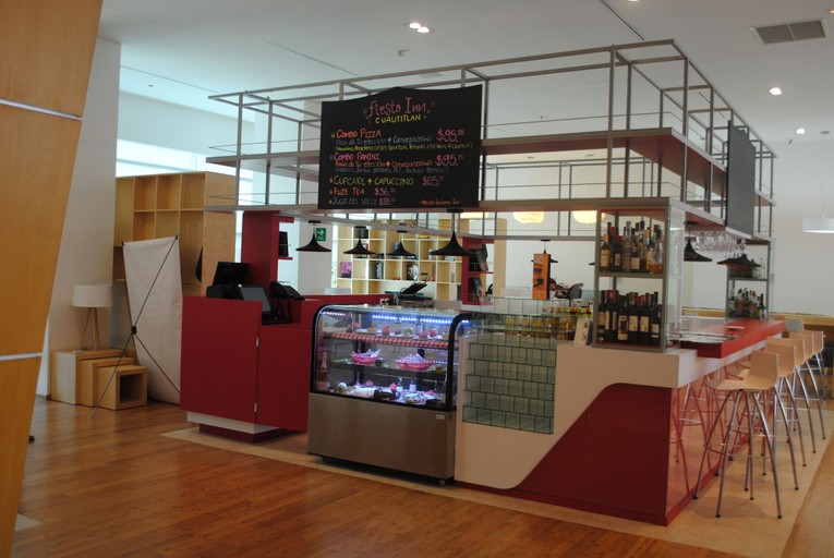 Food & Drinks 5, Fiesta Inn Cuautitlan, Tepotzotlán
