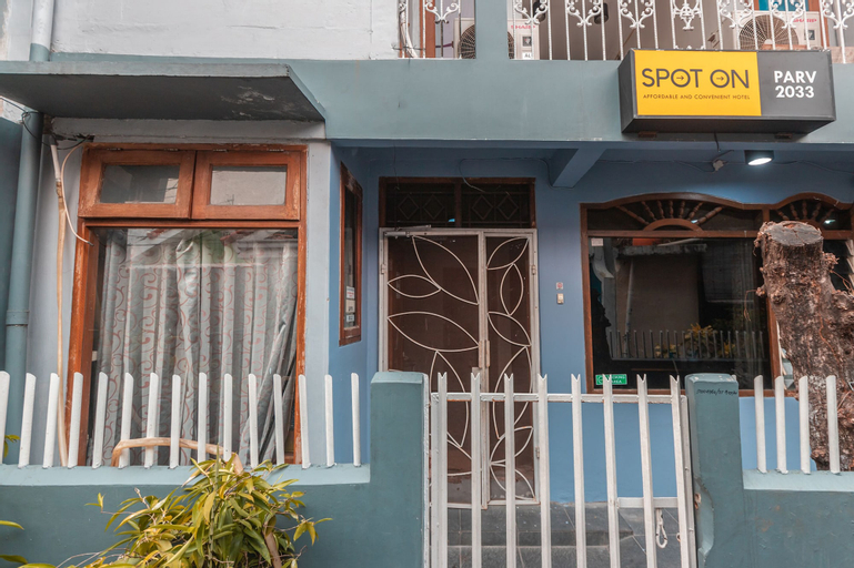 Exterior & Views 2, SPOT ON 2033 Kayumanis Homestay Syariah, East Jakarta