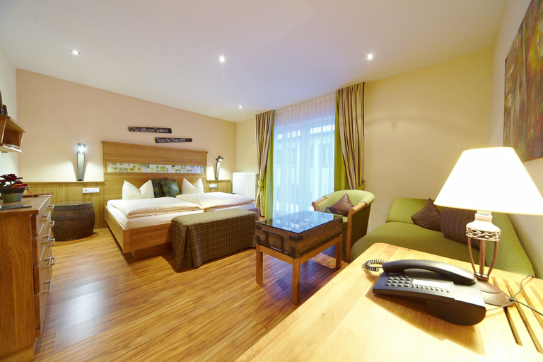 Bedroom 3, Hotel Zeltinger Hof, Bernkastel-Wittlich