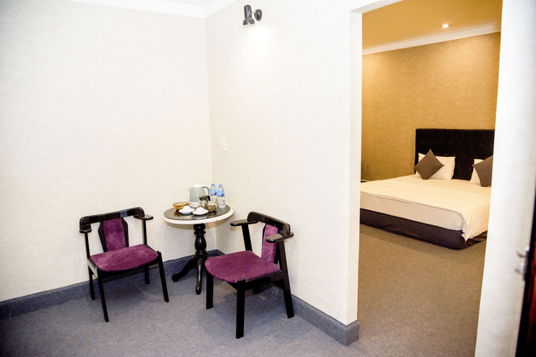 Bedroom 3, Ha Trinh Hotel, Bien Hoa