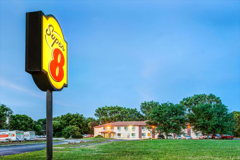 Exterior & Views 2, Super 8 by Wyndham Blair, Washington
