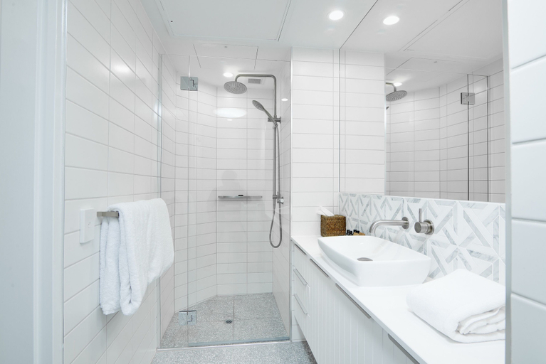 Bathroom 5, Tingirana Noosa, Noosa - Noosa-Noosaville
