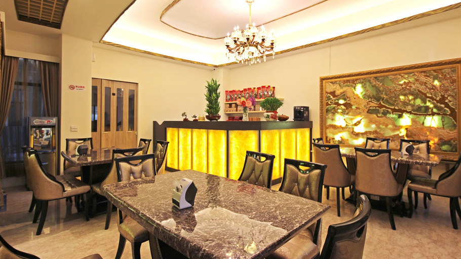 Food & Drinks 4, Happy Inn, Nantou