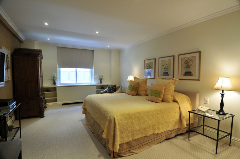 Bedroom 3, The Lombardy Hotel, New York