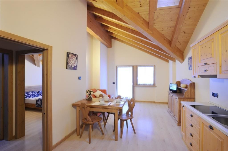 Others 5, Residenza Casale, Trento